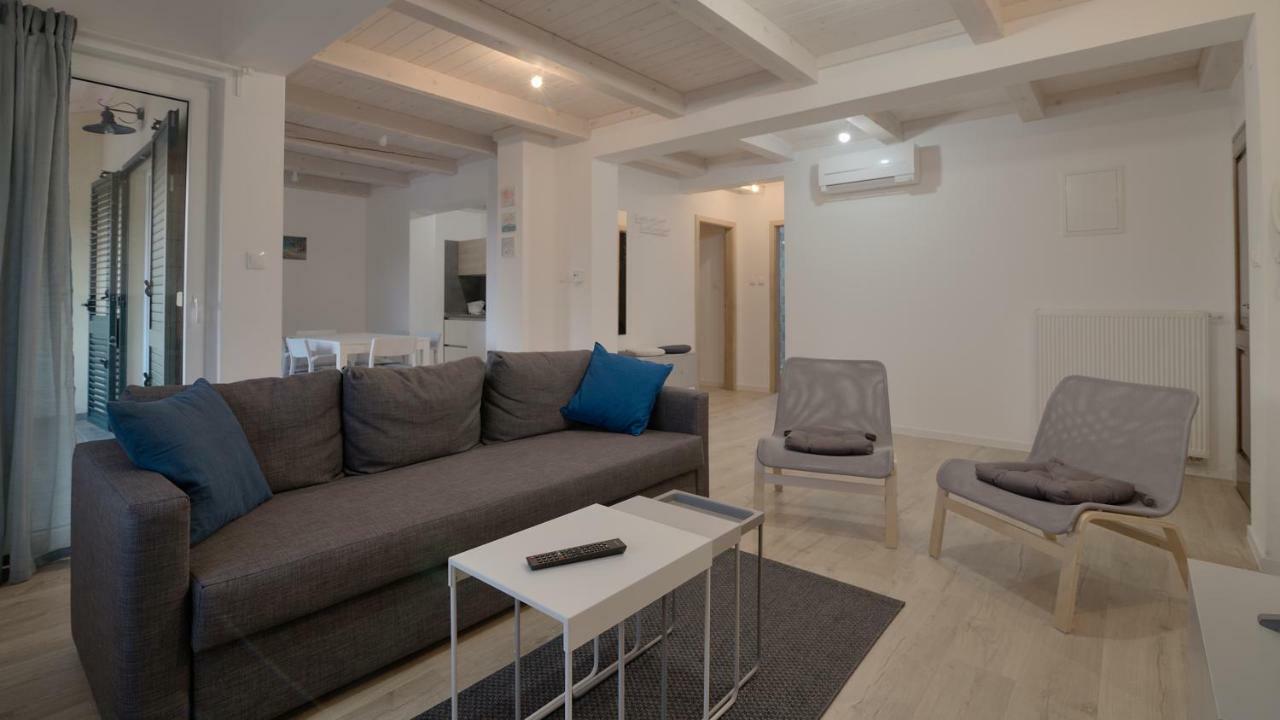 Apartment Kuk Senj  Buitenkant foto