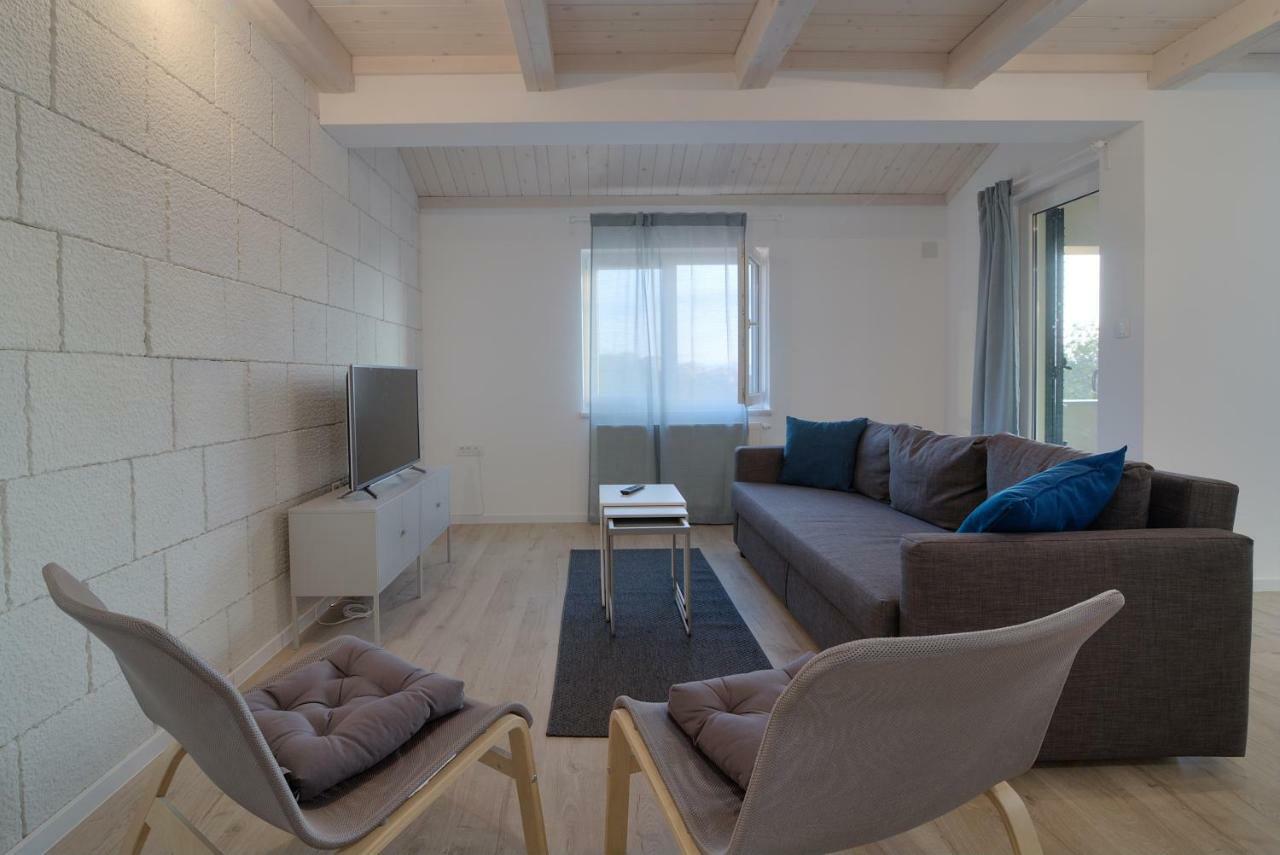 Apartment Kuk Senj  Buitenkant foto