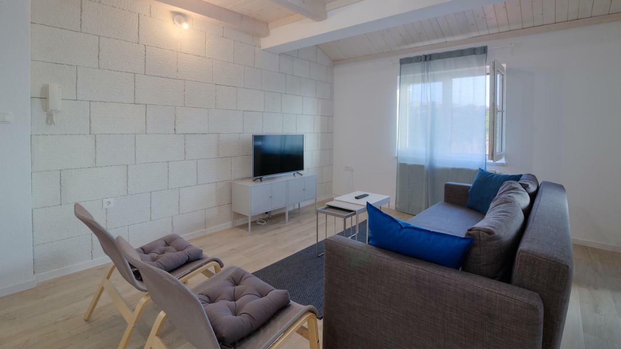 Apartment Kuk Senj  Buitenkant foto